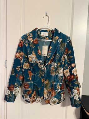 ORIGINAL PACKAGING NWT FuTario Blazer!!